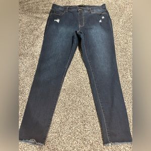 Stitch Star size 1X jeans. Worn once.
